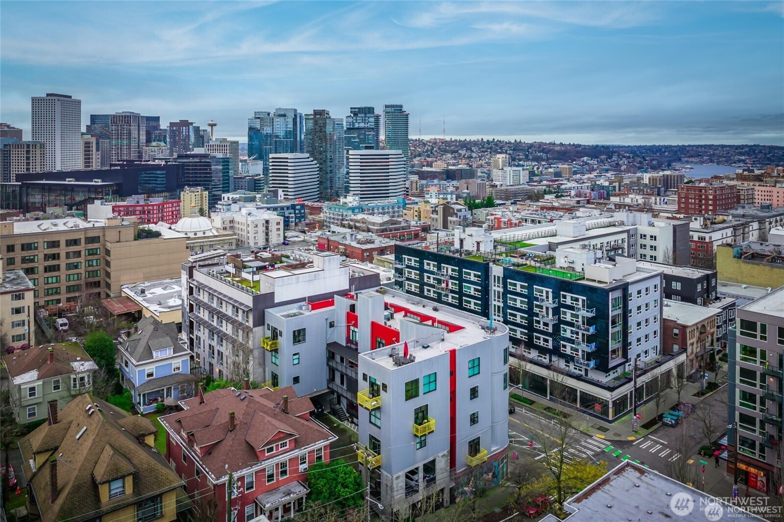 615 E Pike Street Unit: 303