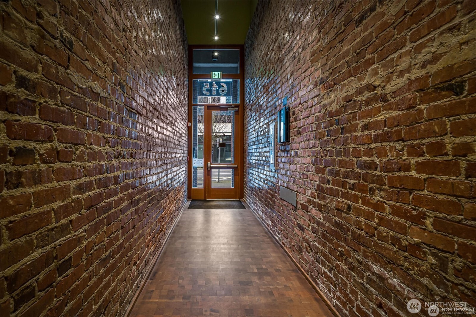 615 E Pike Street Unit: 303