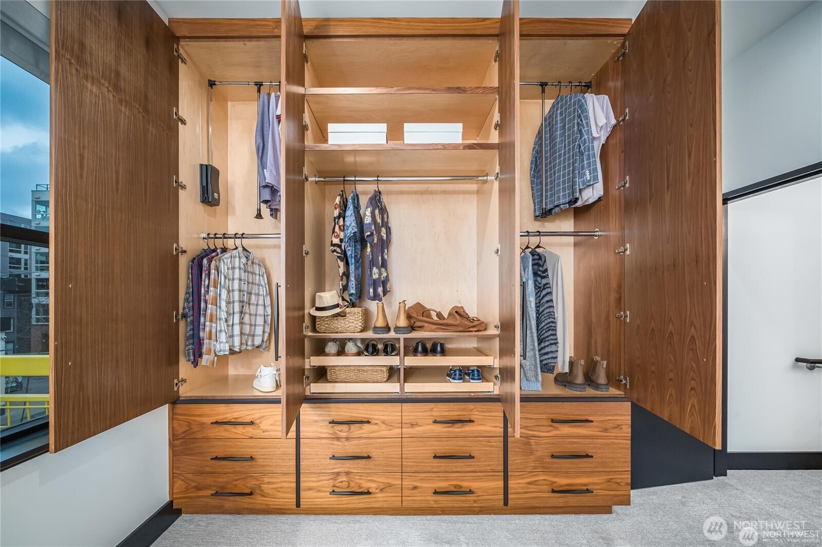 615 E Pike Street Unit: 303