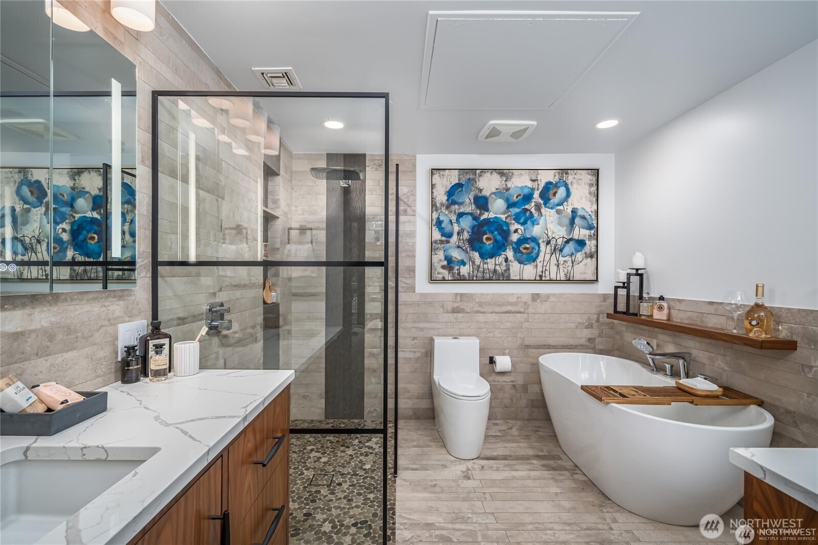 615 E Pike Street Unit: 303