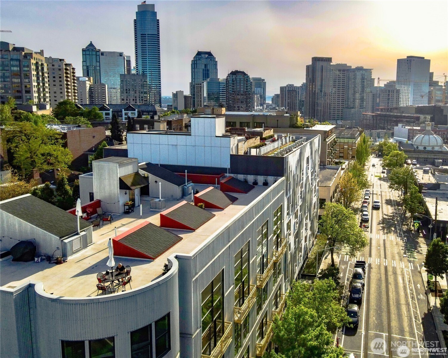 615 E Pike Street Unit: 303