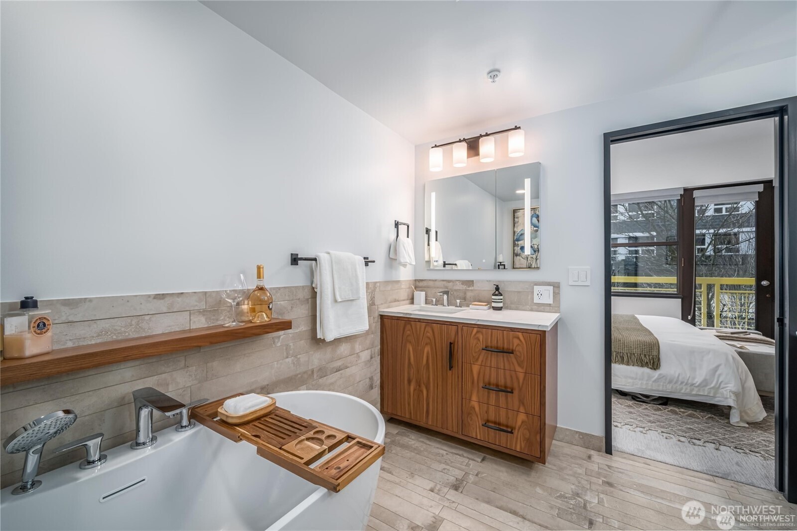 615 E Pike Street Unit: 303
