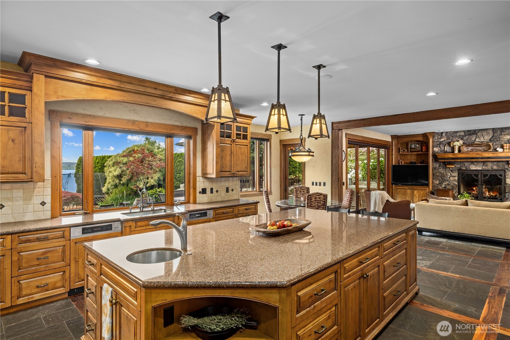 3607 E Lake Sammamish Shore Lane NE