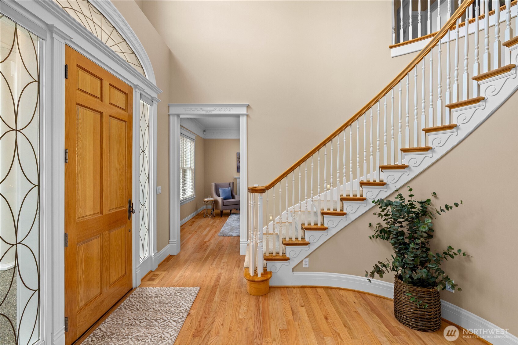 649 E Lake Sammamish Parkway SE