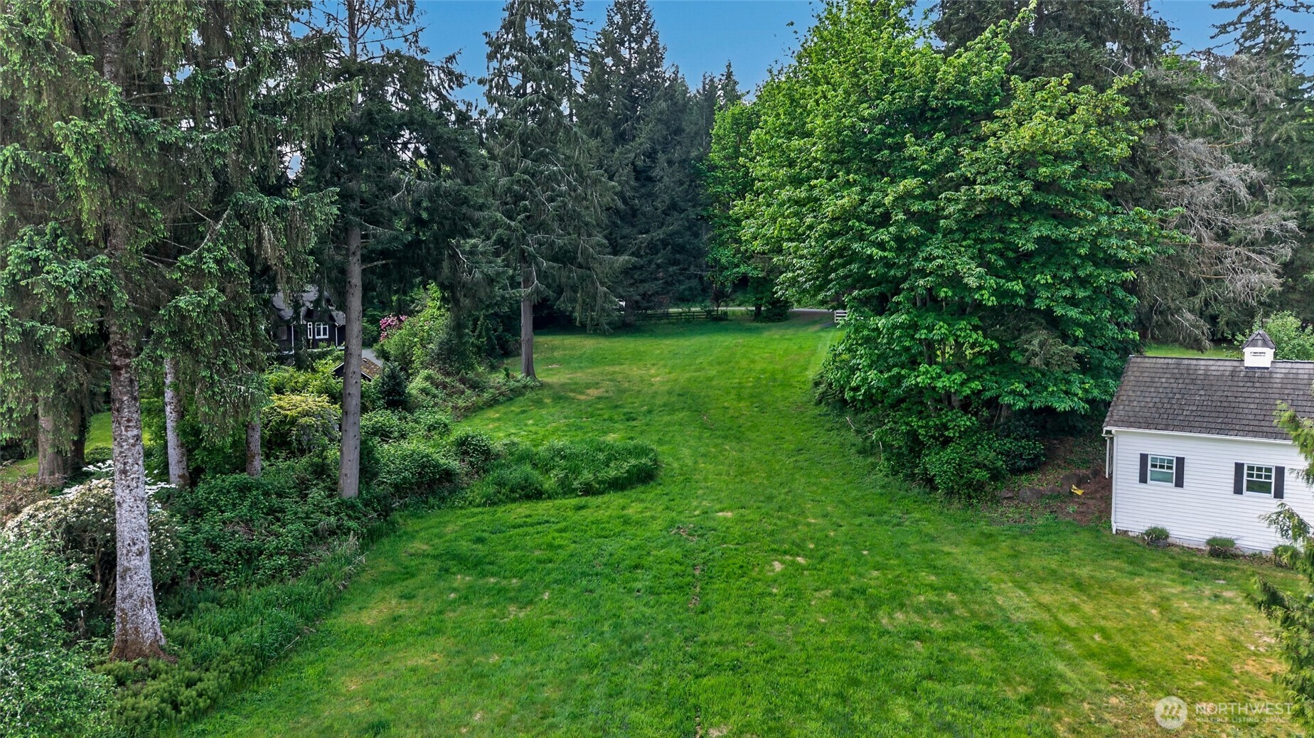 107 XX W Lake Joy Drive NE