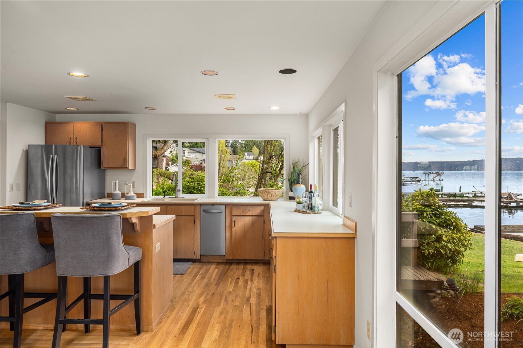 3418 W Lake Sammamish Parkway SE