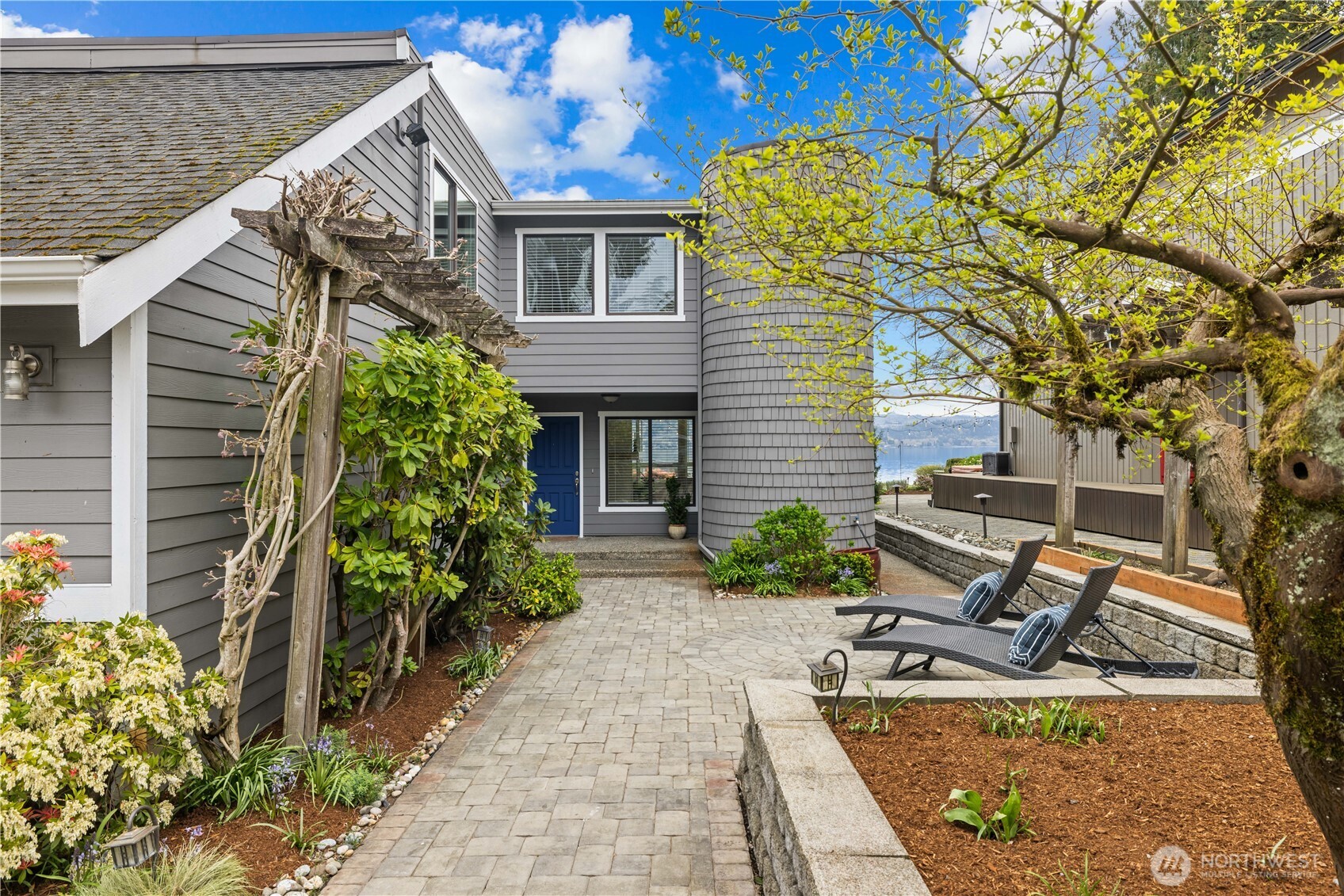 3418 W Lake Sammamish Parkway SE