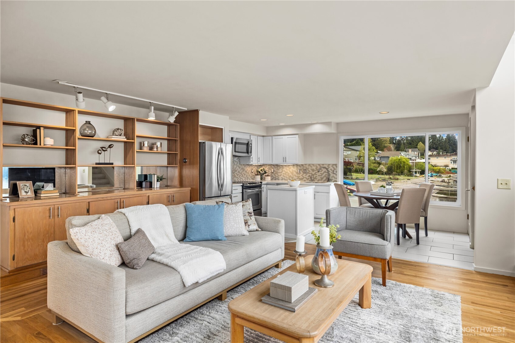 3418 W Lake Sammamish Parkway SE