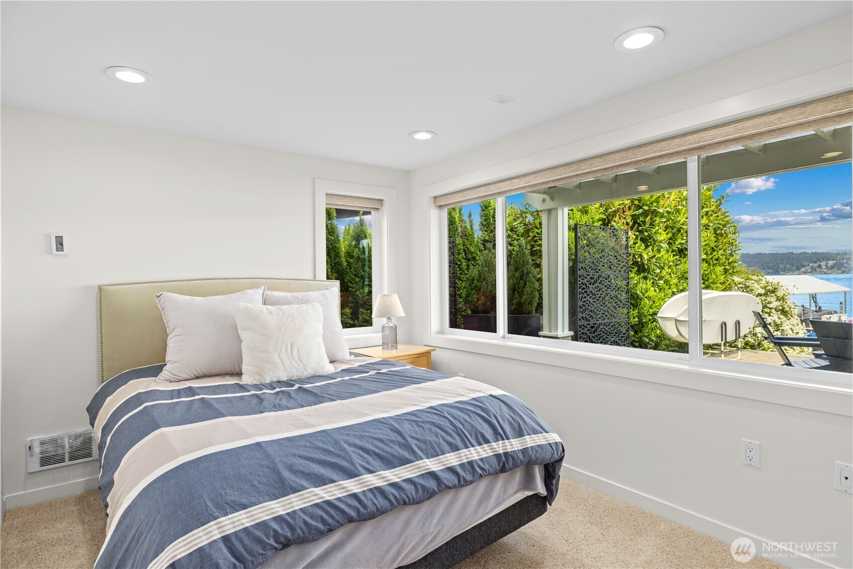 842 W Lake Sammamish Parkway SE
