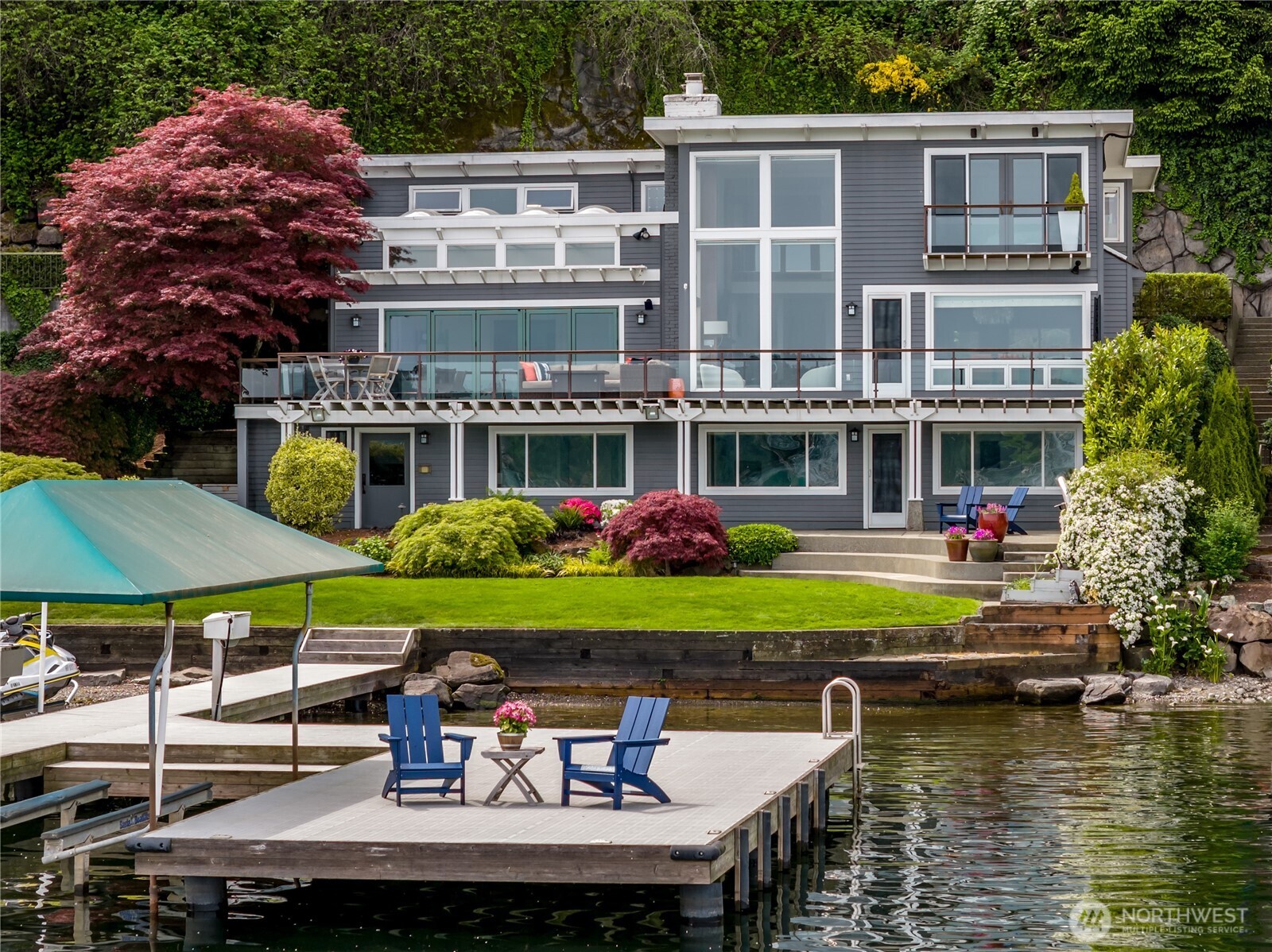 842 W Lake Sammamish Parkway SE