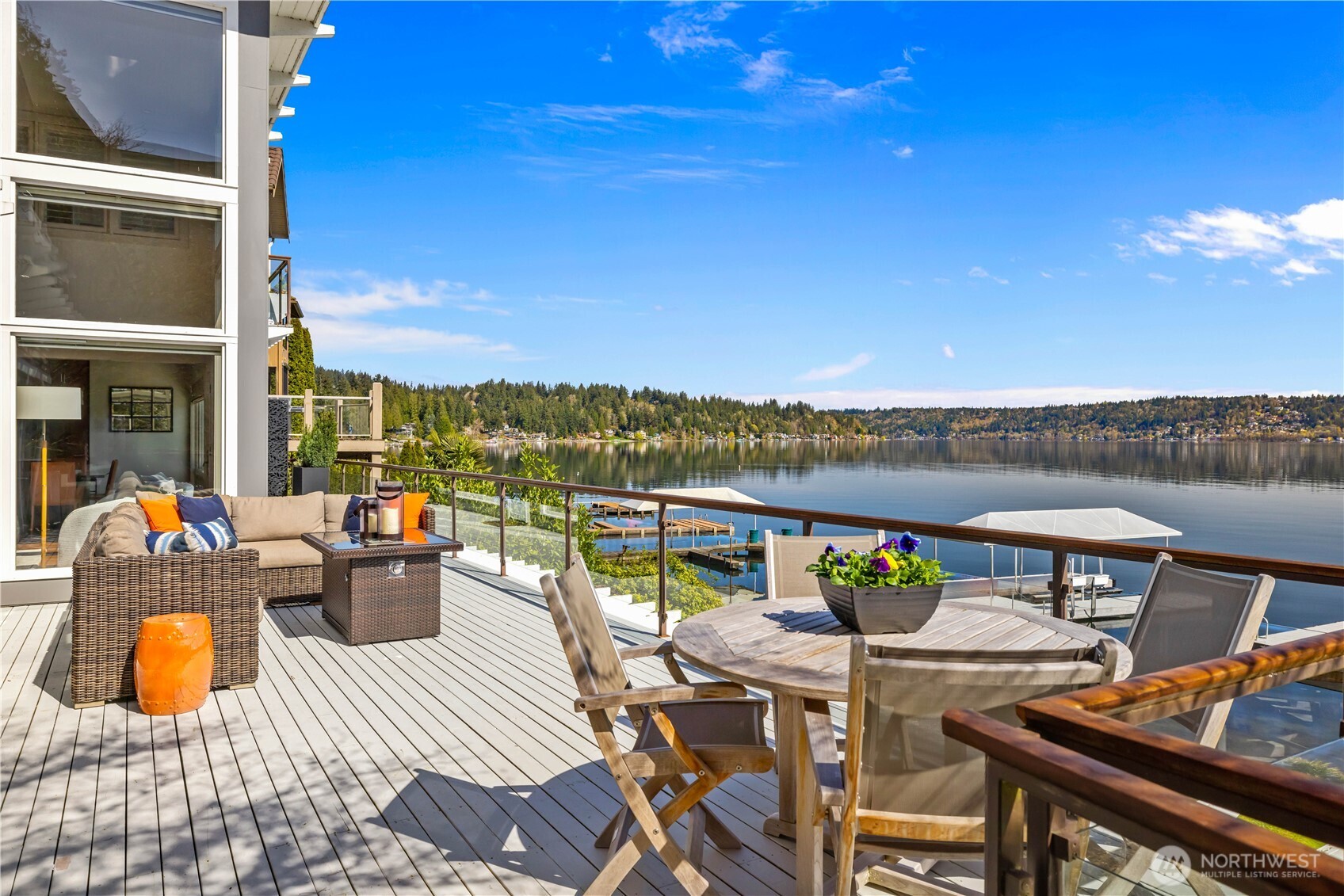 842 W Lake Sammamish Parkway SE