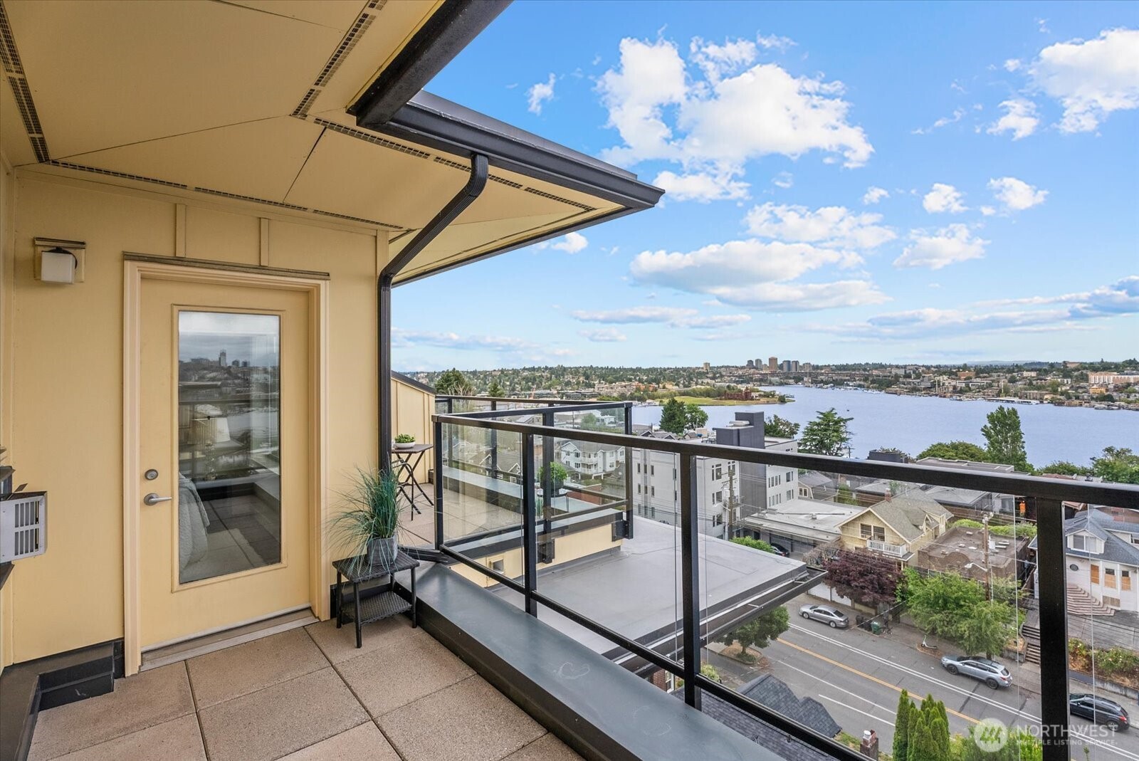 655 Crockett Street Unit: A507