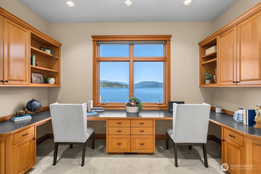 454 W Lake Sammamish Parkway NE