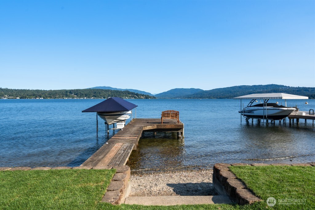 454 W Lake Sammamish Parkway NE