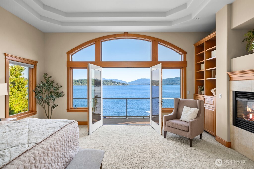 454 W Lake Sammamish Parkway NE