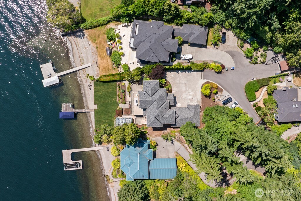 454 W Lake Sammamish Parkway NE