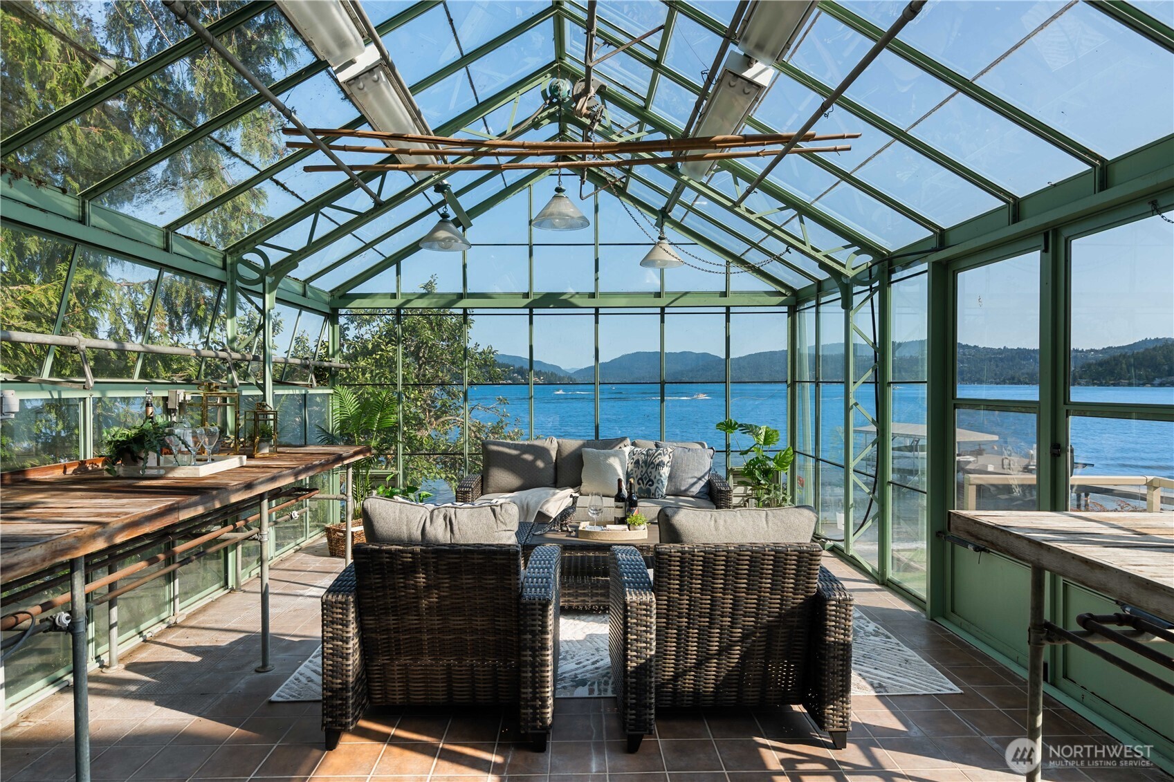 454 W Lake Sammamish Parkway NE