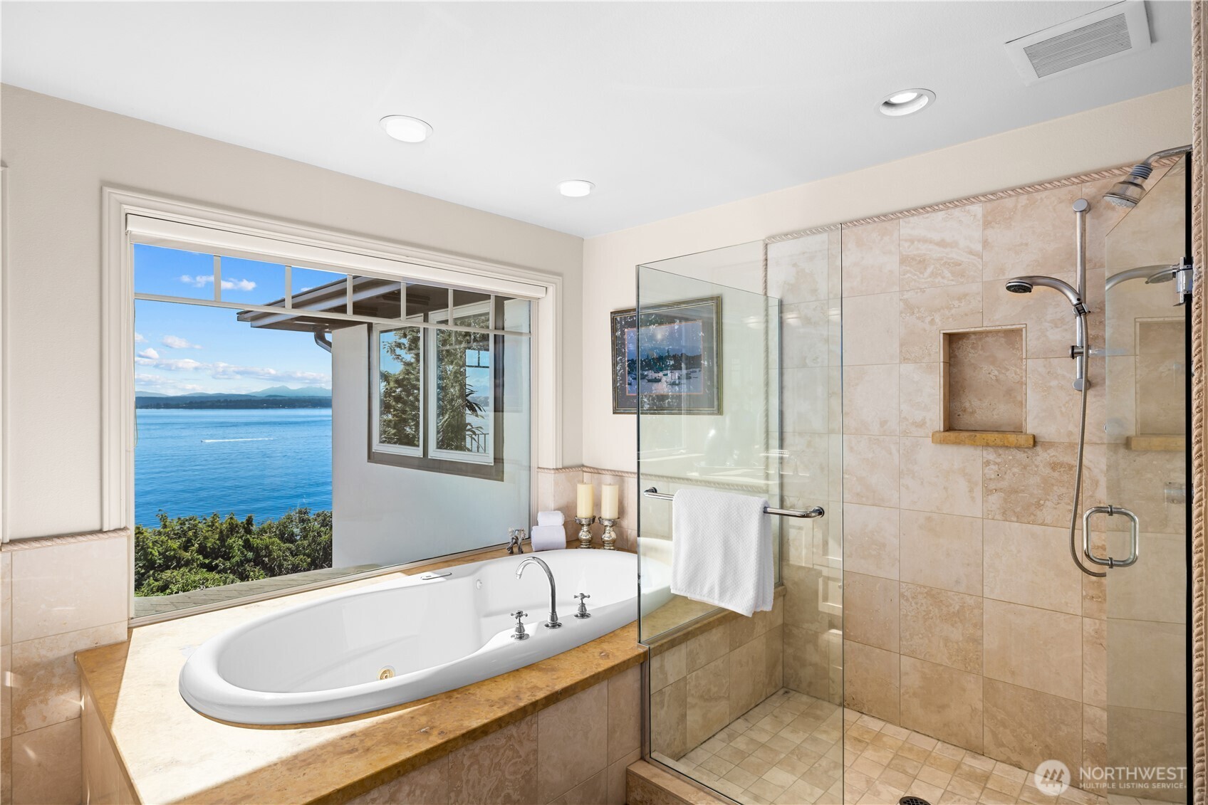 2555 Magnolia Boulevard W