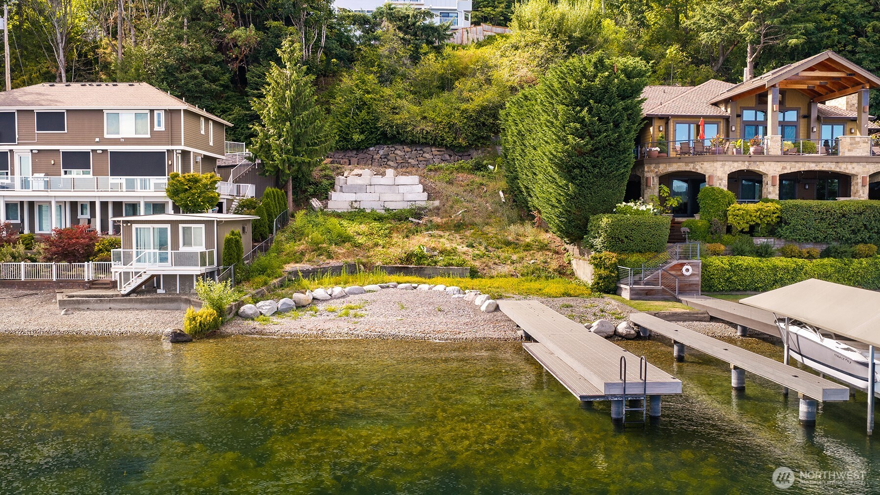672 W Lake Sammamish Parkway NE