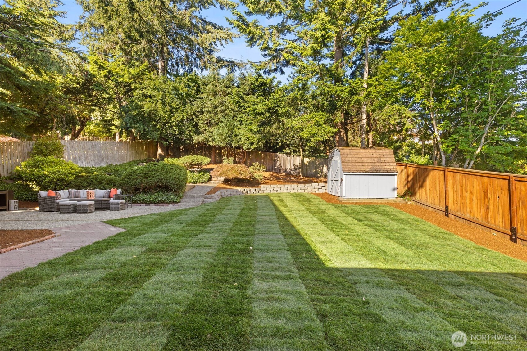 12112 25th Ave SW