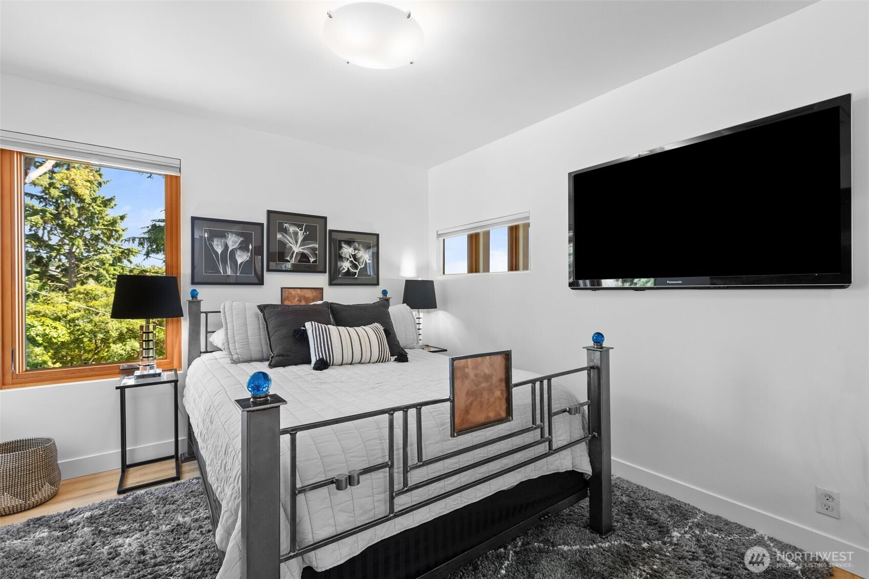 12112 25th Ave SW