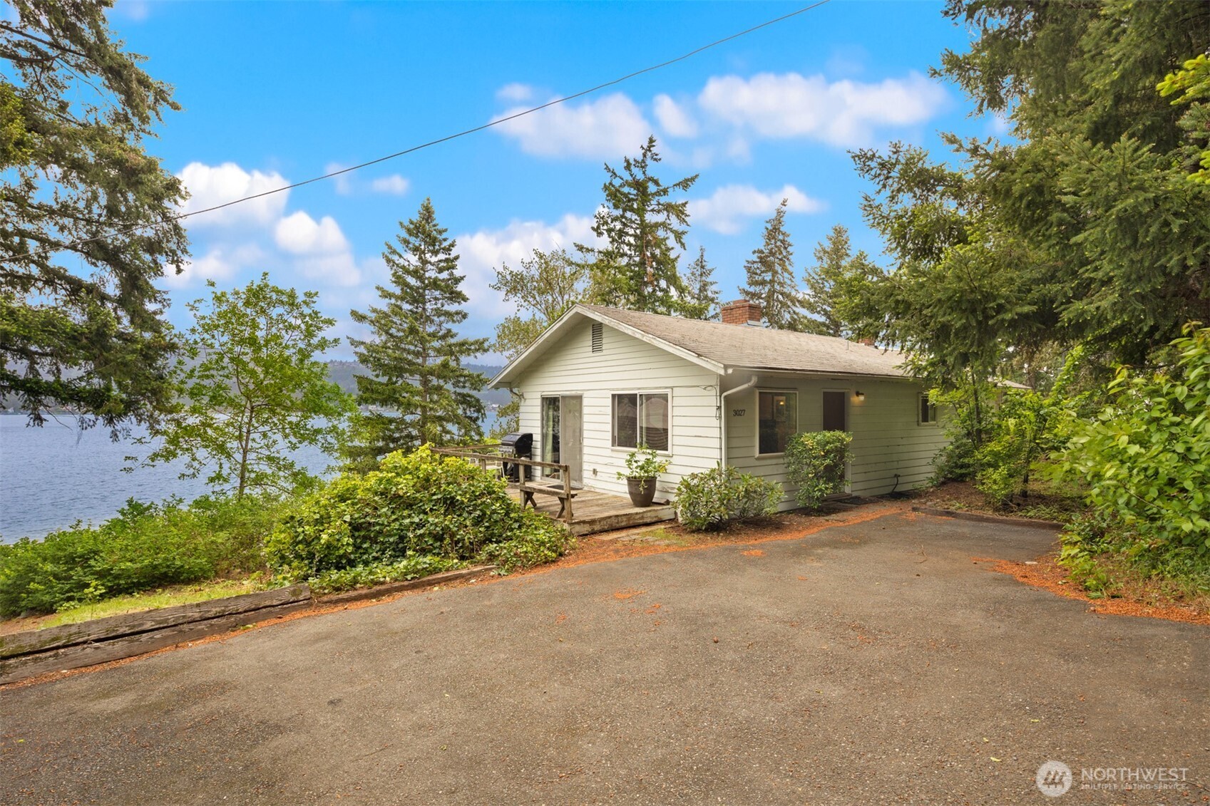 3027 E Lake Sammamish Parkway SE