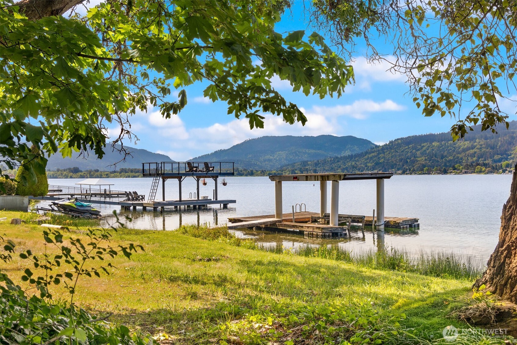 3027 E Lake Sammamish Parkway SE