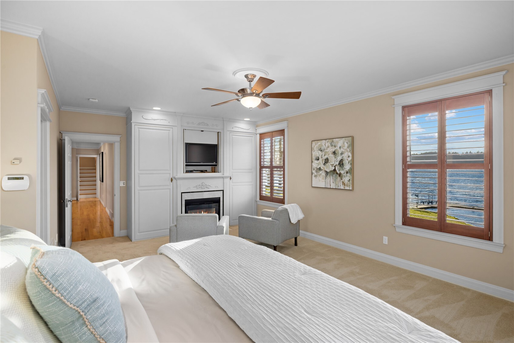 649 E Lake Sammamish Parkway SE