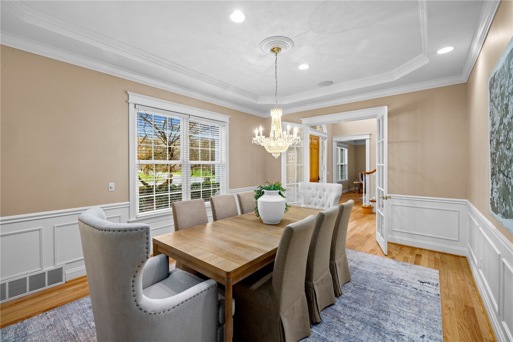 649 E Lake Sammamish Parkway SE
