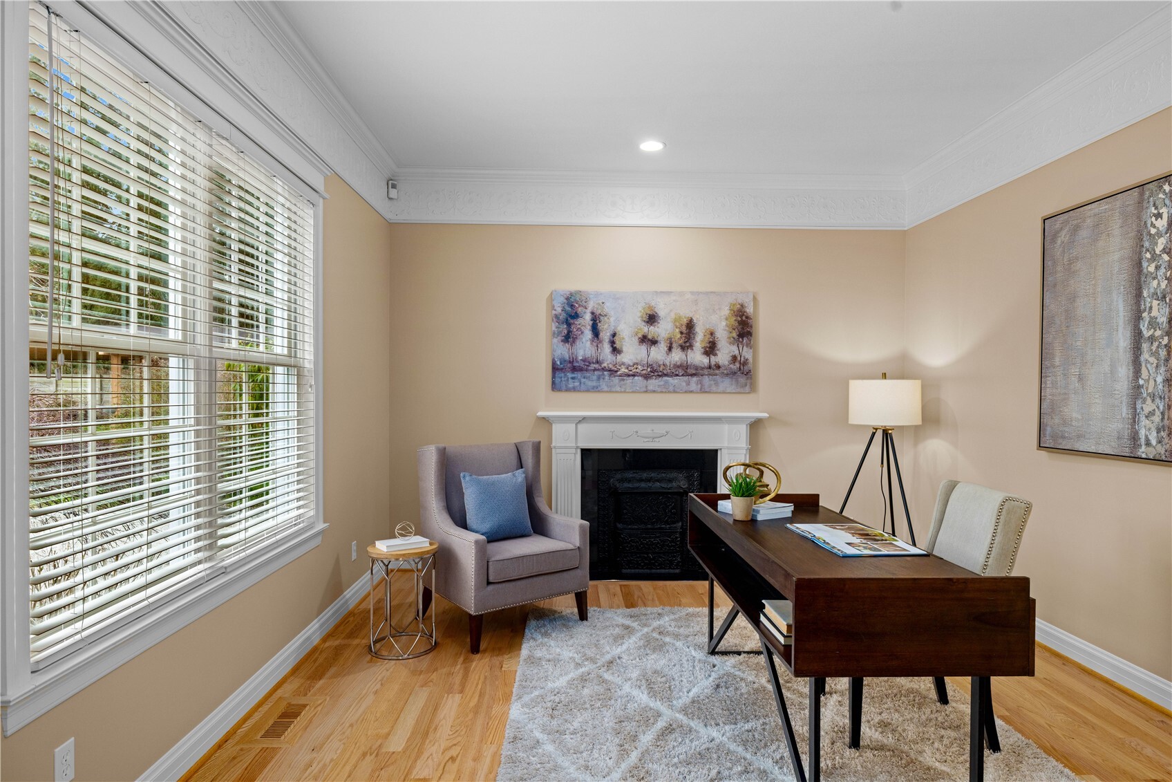 649 E Lake Sammamish Parkway SE
