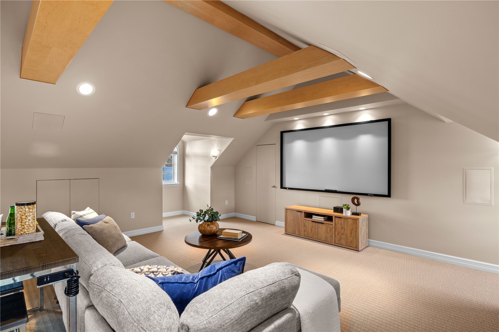 649 E Lake Sammamish Parkway SE