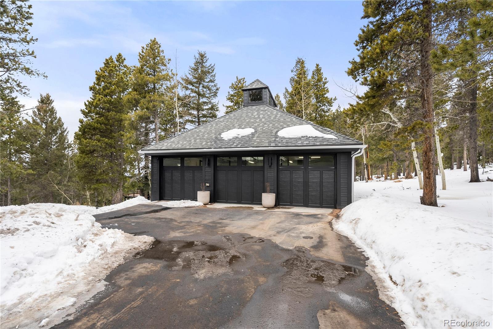 10925 Elizabeth Drive