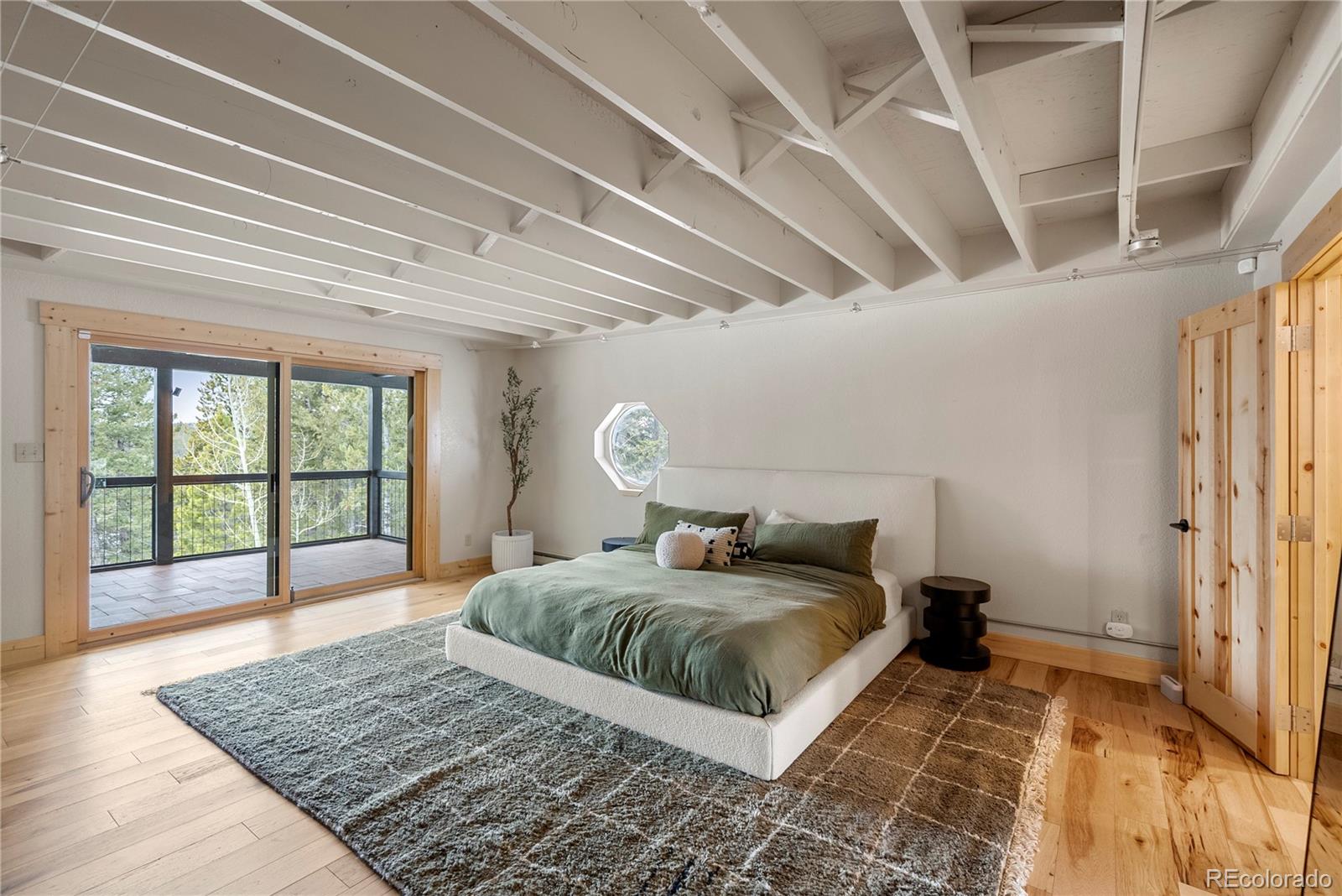 10925 Elizabeth Drive