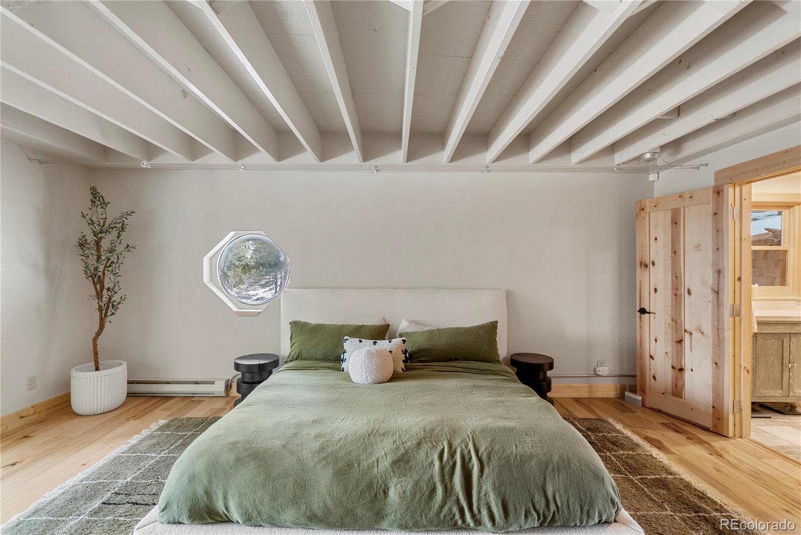 10925 Elizabeth Drive