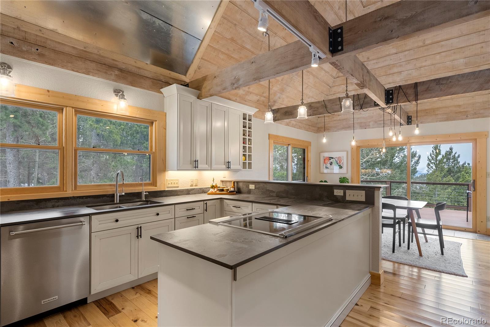 10925 Elizabeth Drive