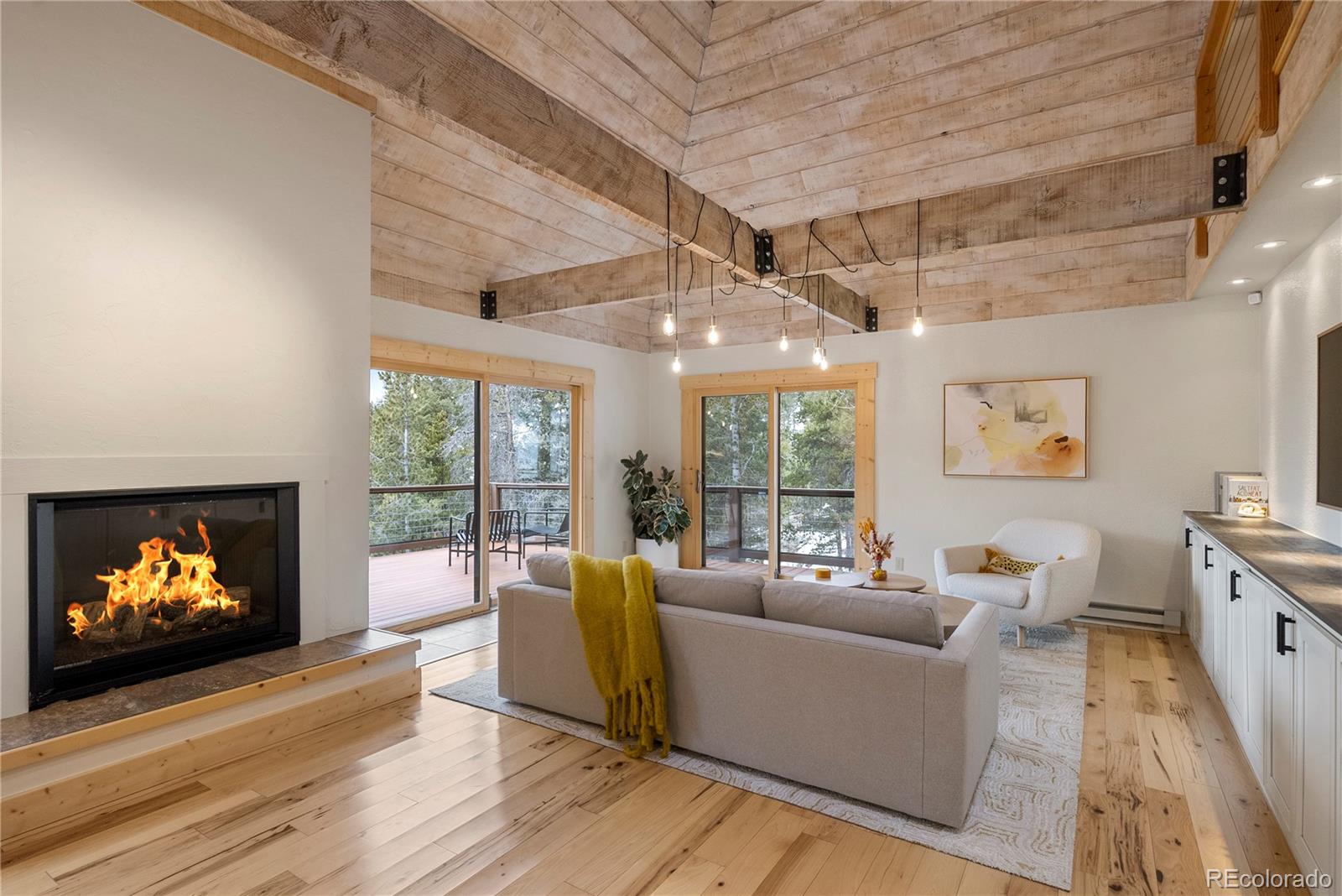 10925 Elizabeth Drive