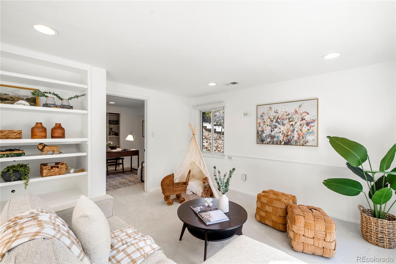 9591 E Orchard Drive