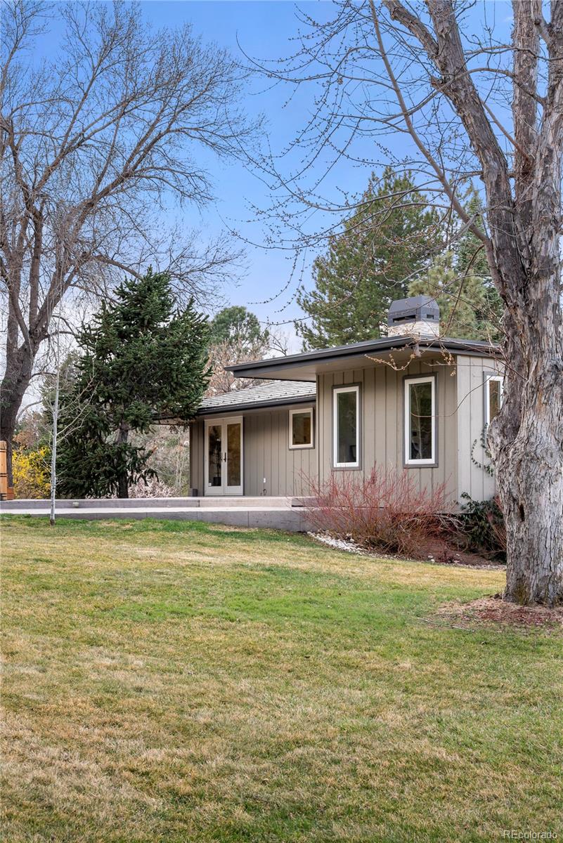 9591 E Orchard Drive