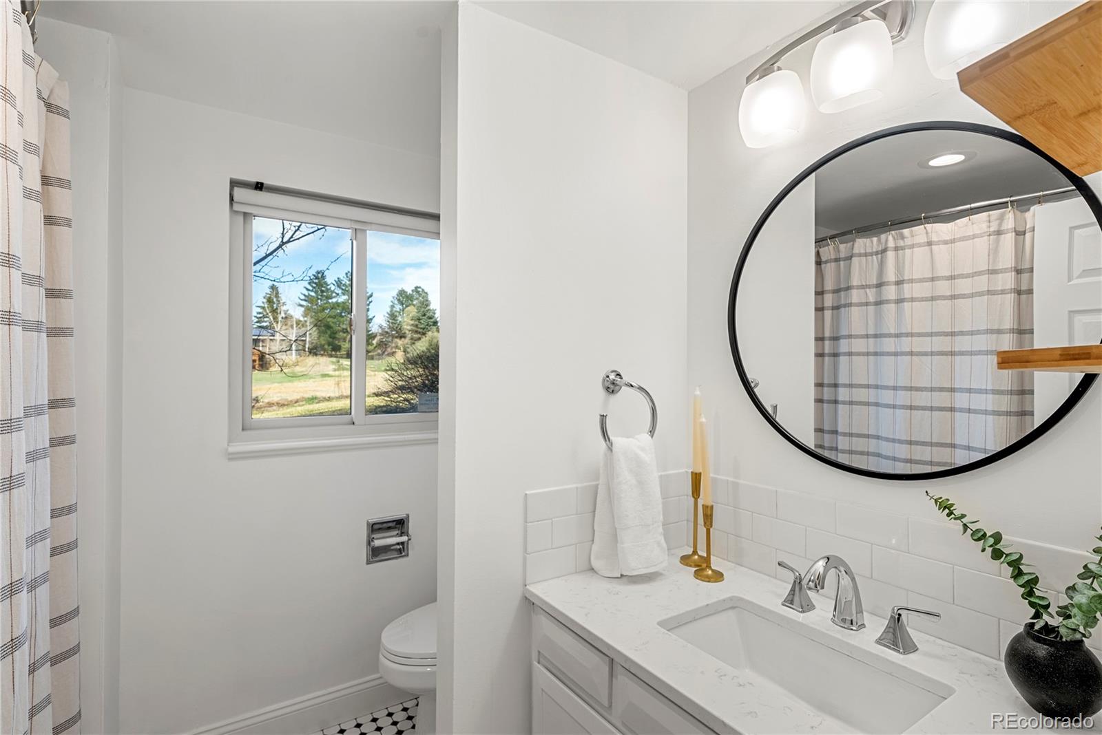 9591 E Orchard Drive