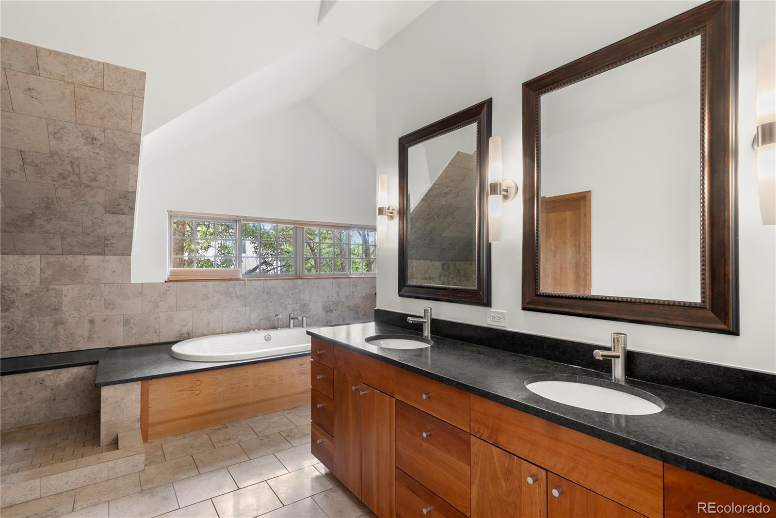 3445 S Clermont Street