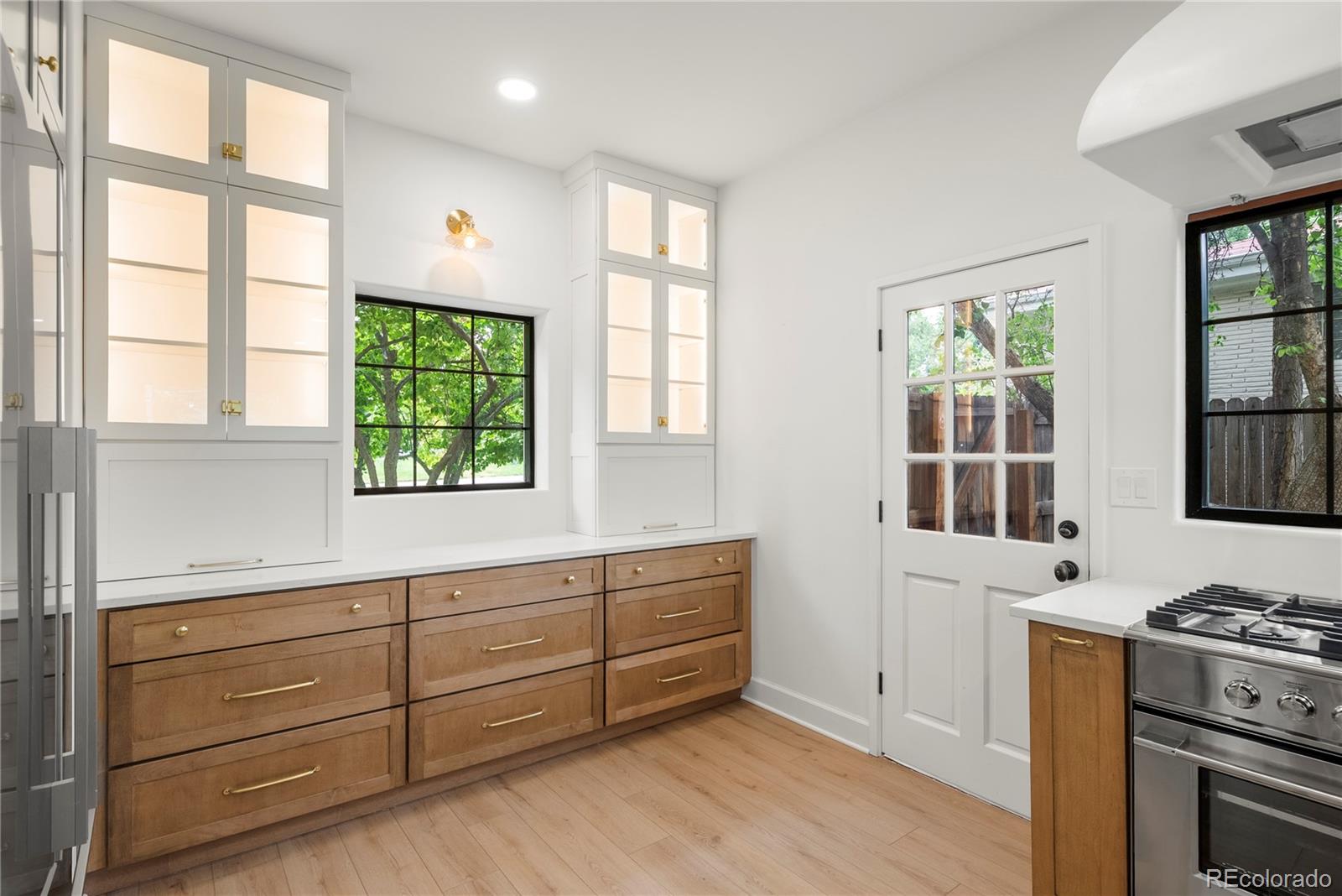 3445 S Clermont Street