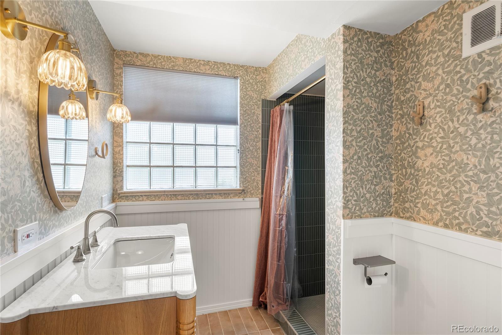 3445 S Clermont Street