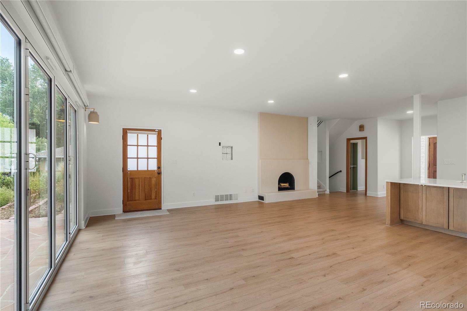 3445 S Clermont Street