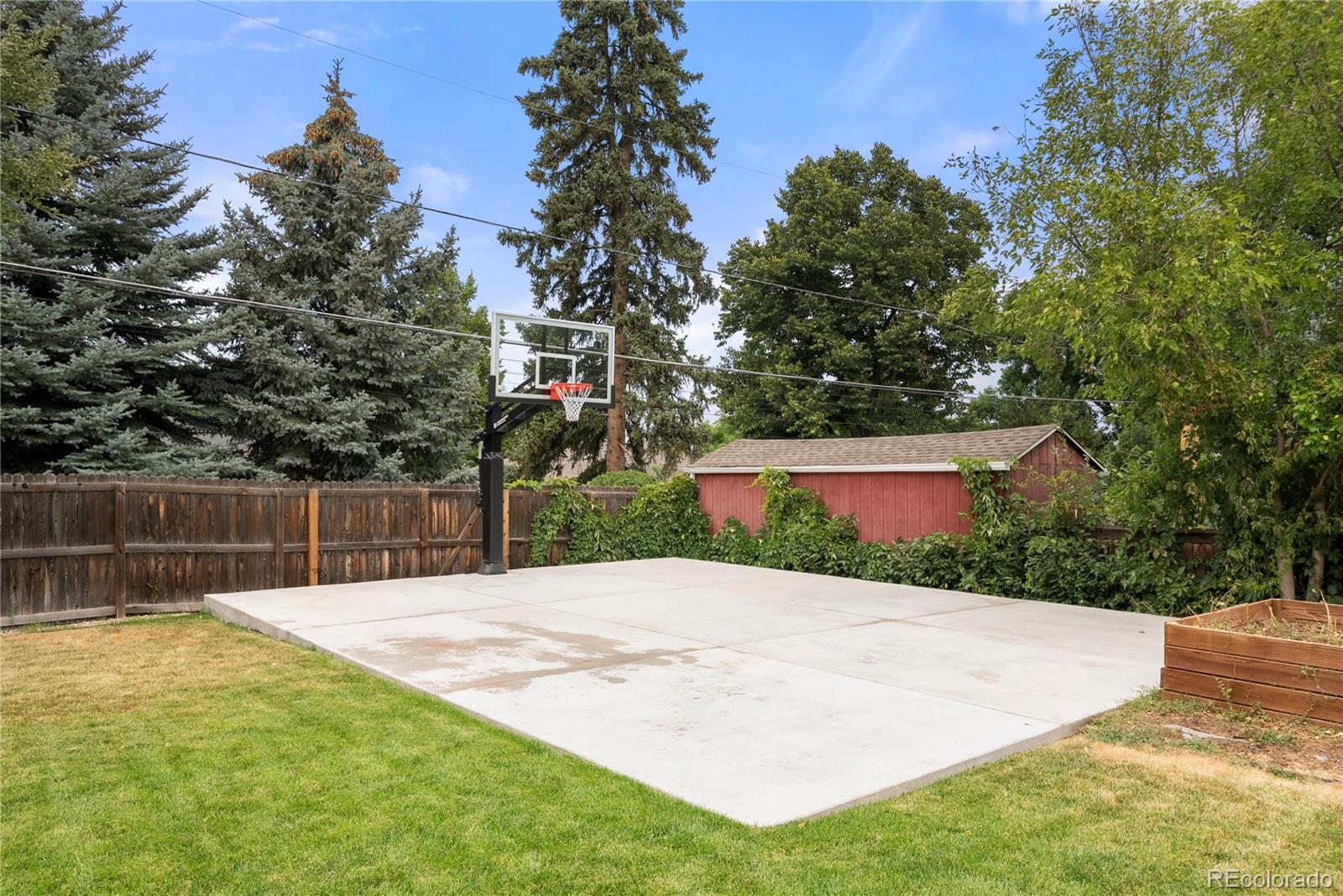 3445 S Clermont Street