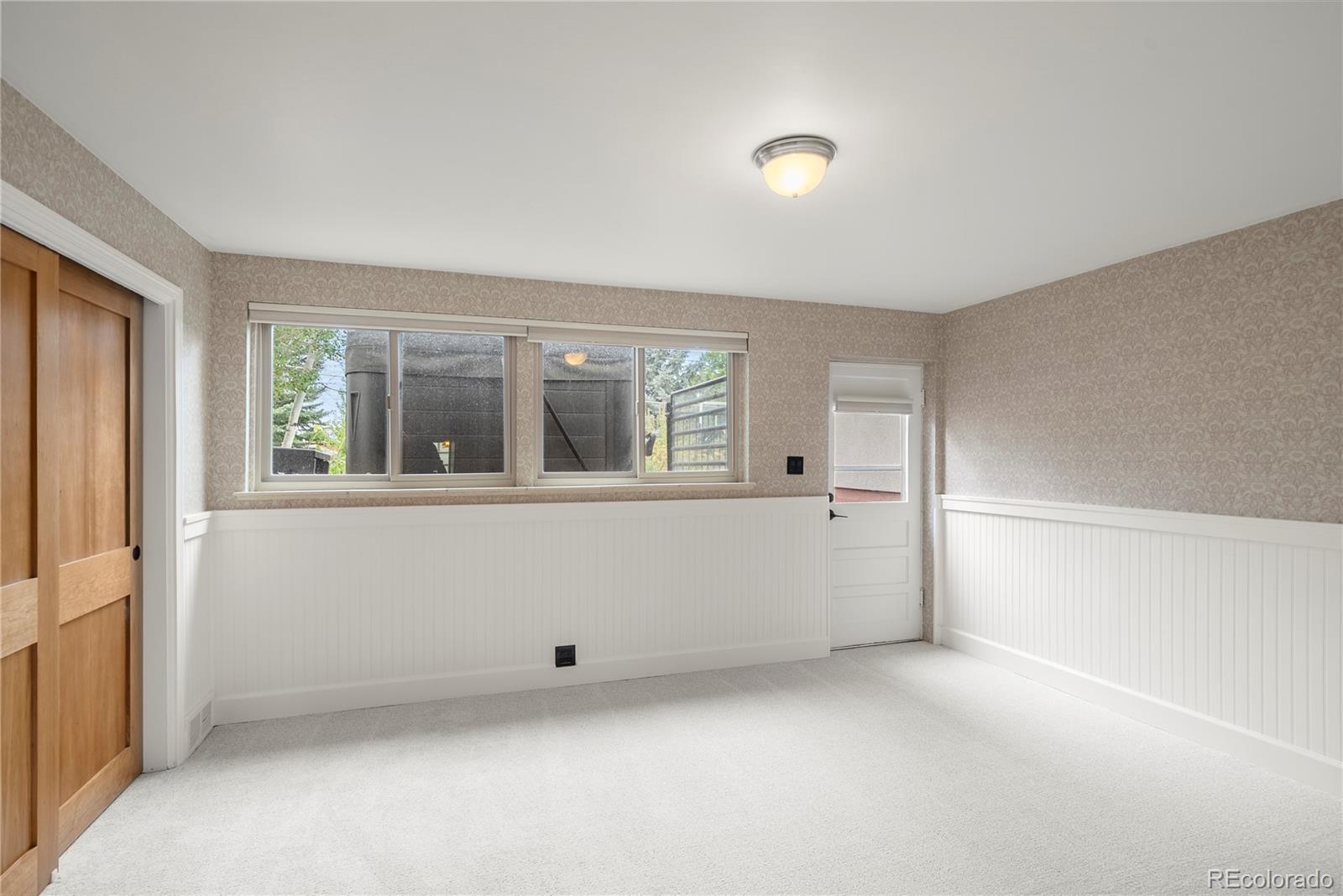 3445 S Clermont Street