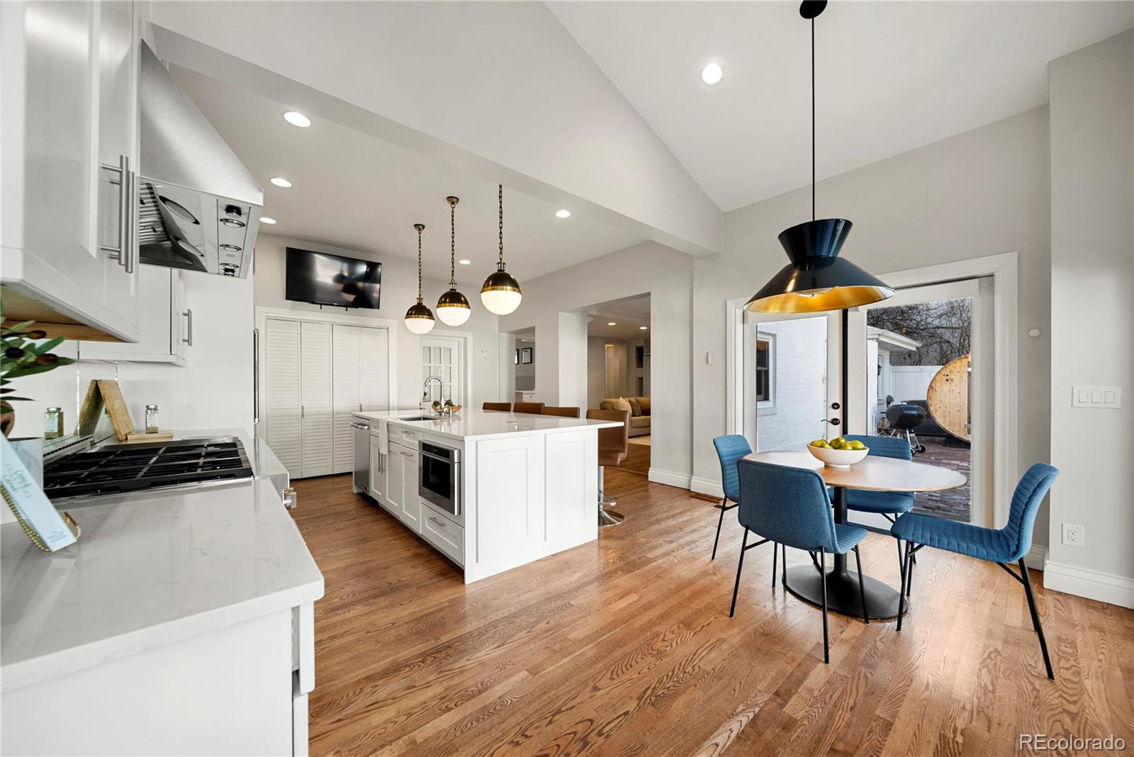 4949 E 6th Avenue Parkway