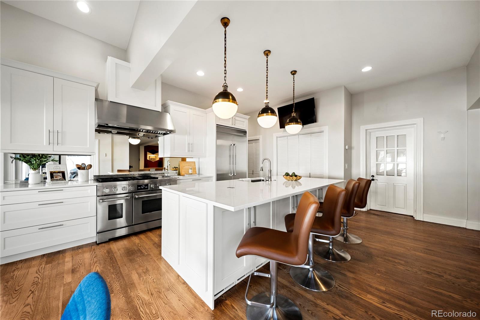 4949 E 6th Avenue Parkway