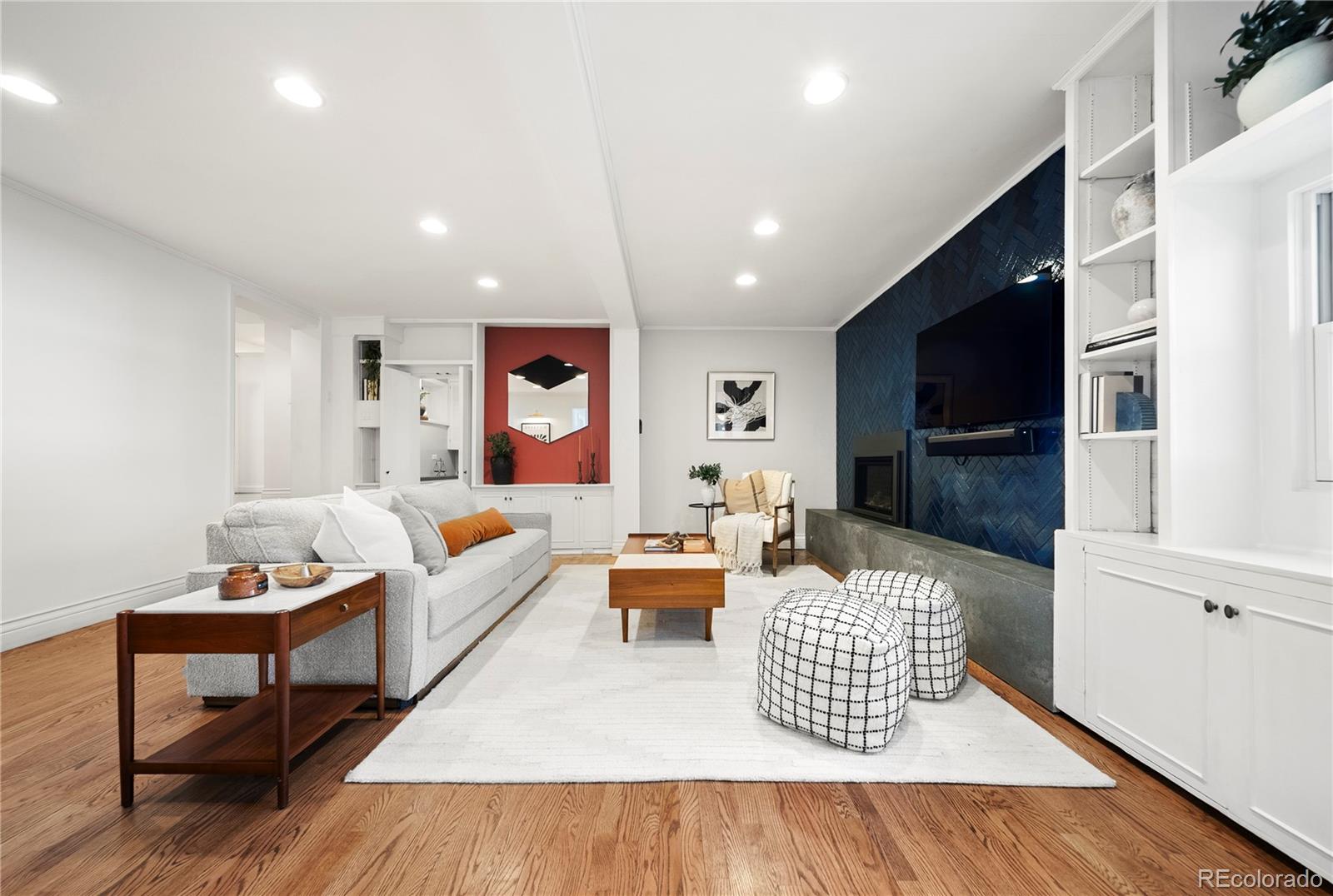 4949 E 6th Avenue Parkway