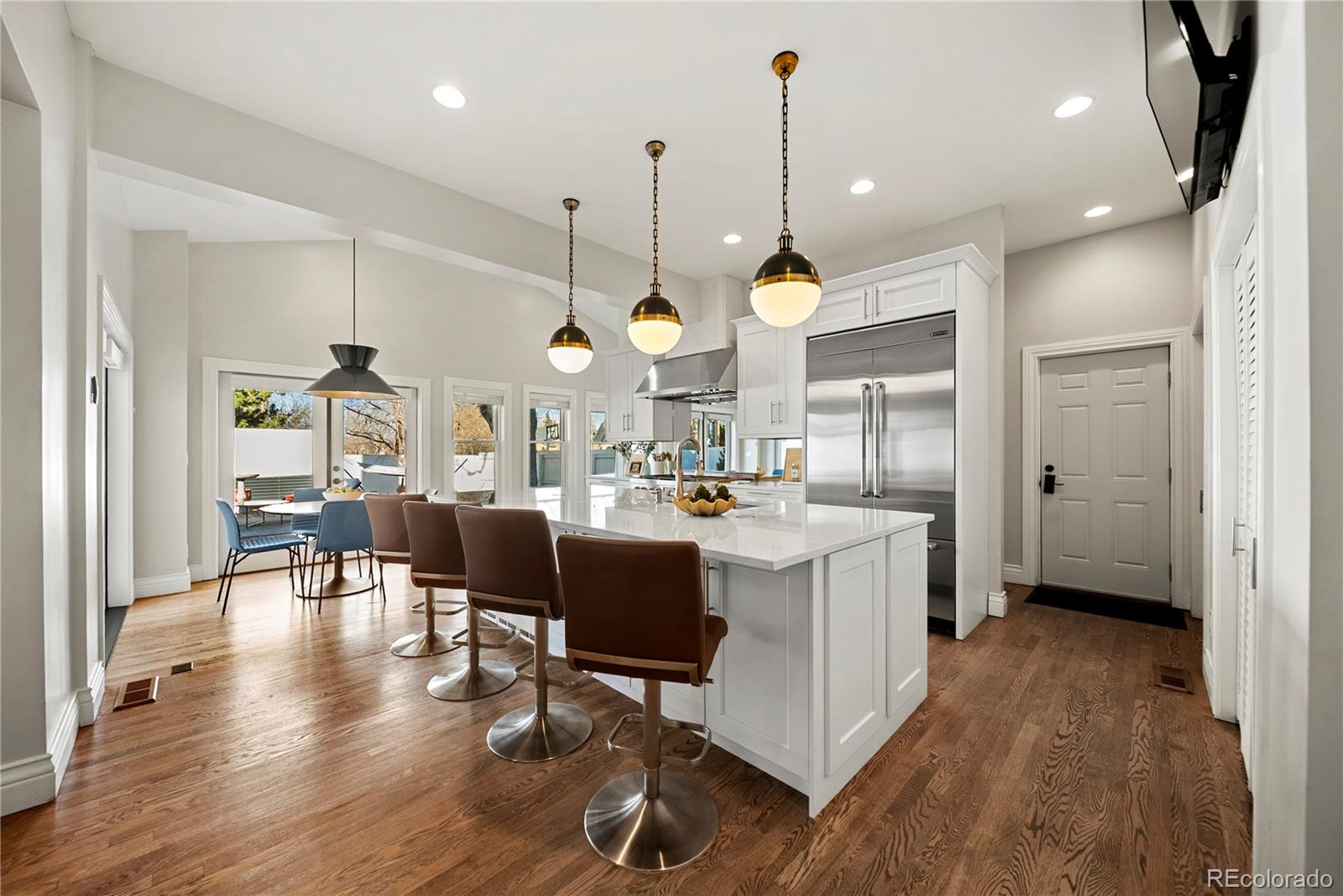 4949 E 6th Avenue Parkway