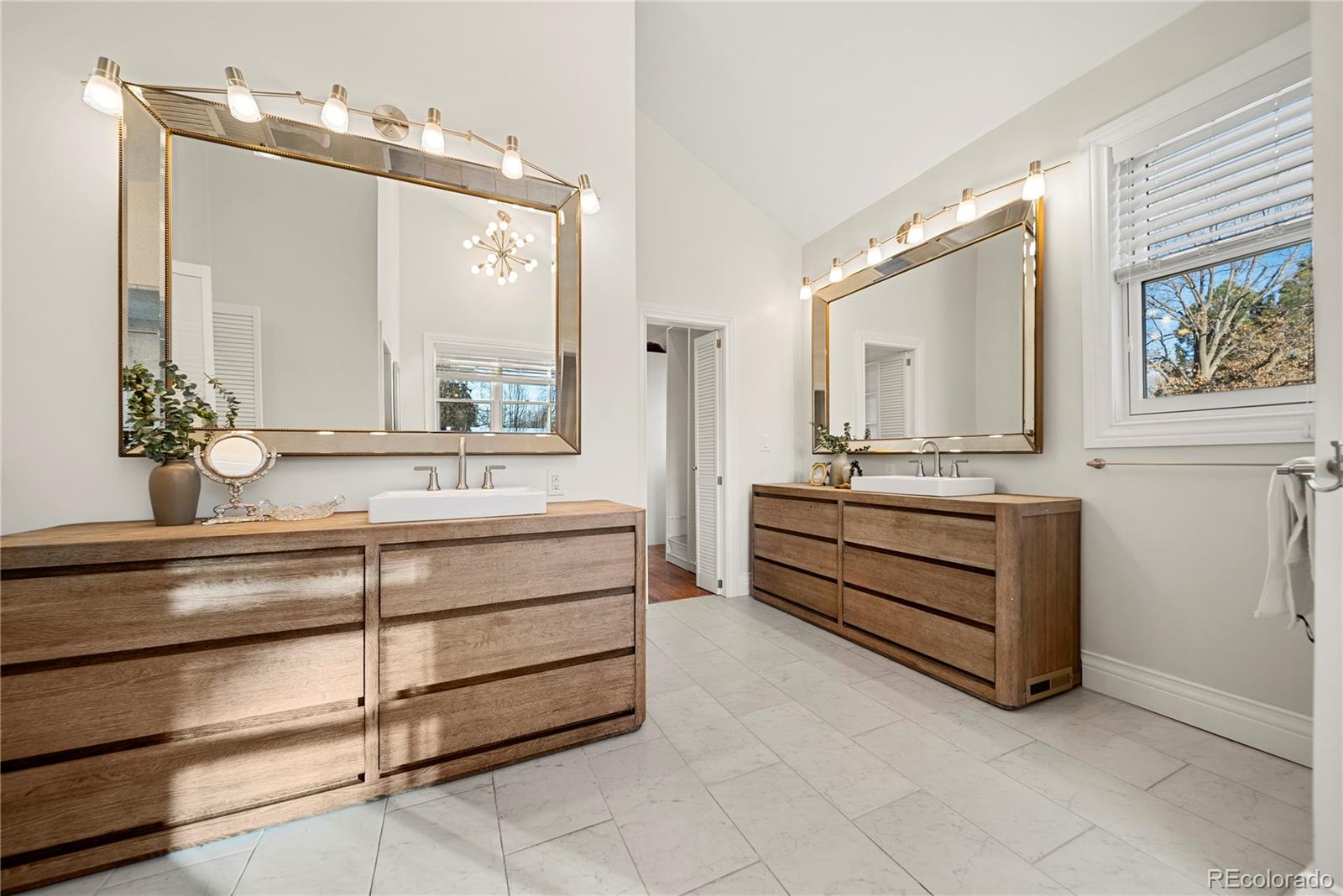 4949 E 6th Avenue Parkway